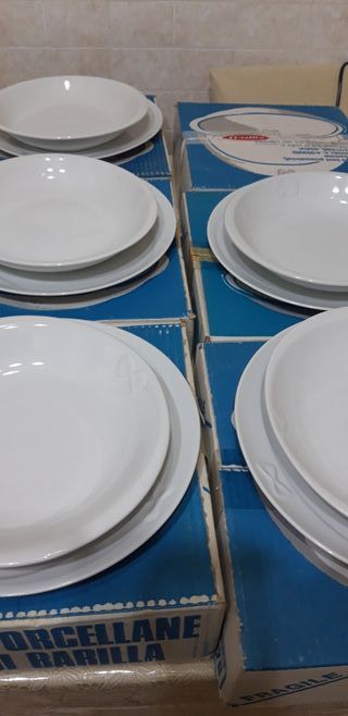 Set piatti in porcellana