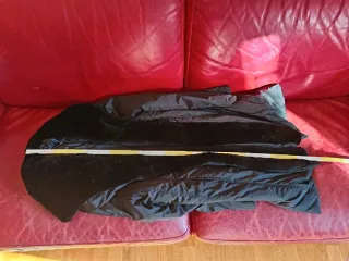 Cappotto imbottito con stola e cappuccio