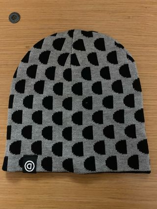 Gorro Desigual Gris y Negro