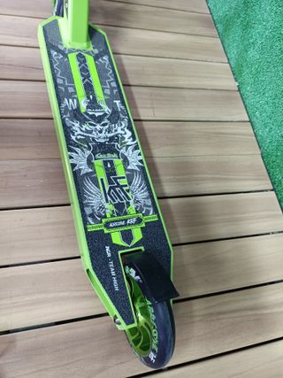 Patinete verde Scooter Agressive Team-High KRF The New Urban Concept