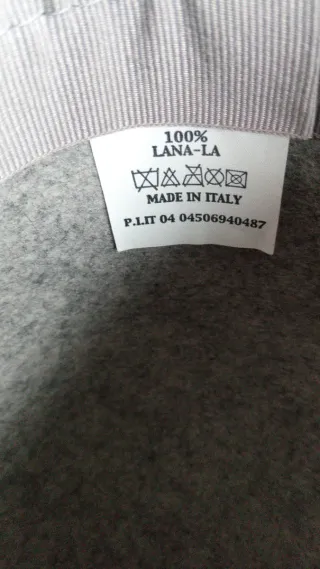 Sombrero de lana gris mujer diseño años 20