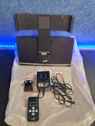 Dock altoparlante Genius SP-i600 4W per iPad/iPhone