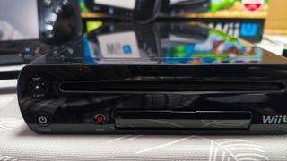 Nintendo Wii U Negra Completa con Caja, Impecable.