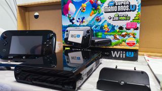 Nintendo Wii U Negra Completa con Caja, Impecable.
