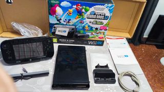 Nintendo Wii U Negra Completa con Caja, Impecable.