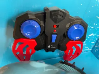 Coche Tiburón Todoterreno Anfibio RC