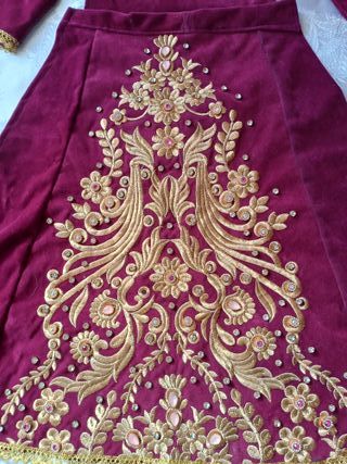 Saya bordada para virgen de 80 a 85 cm ideal