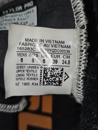 Botas Converse Negras y Blancas