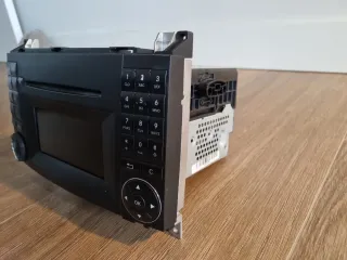 Radio CD Mercedes Clase B W245 Original