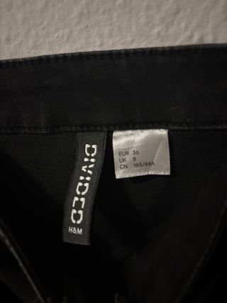 Vestido Peto Negro H&M