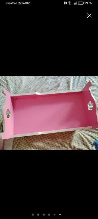 Cuna de madera para muñecas