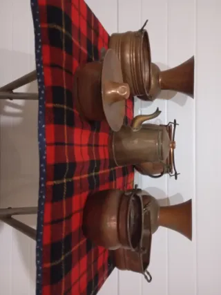 Colección antigua de figuras de cobre