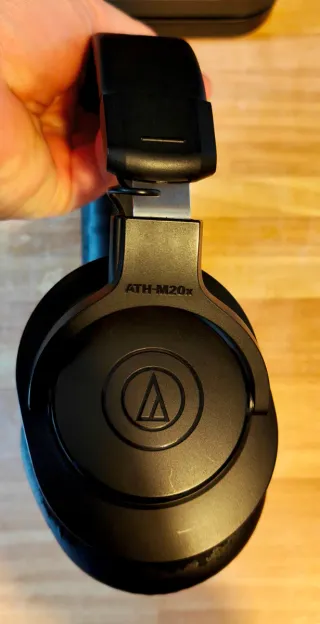 Auriculares inalámbricos Audio-Technica ATH-M20xBT