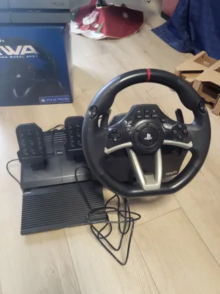 PS4 + 2 Mandos + Volante Racing Apex + 2 Micrófono