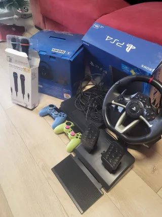 PS4 + 2 Mandos + Volante Racing Apex + 2 Micrófono