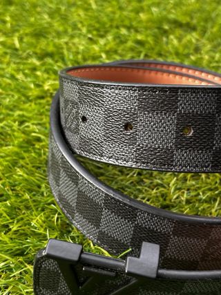 Cinturón LV Louis Vuitton Negro Talla 42