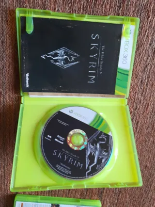 Xbox 360: Skyrim, Halo Reach, Fable III, Far Cry 3