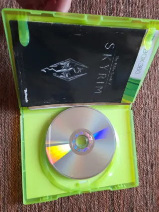 Xbox 360: Skyrim, Halo Reach, Fable III, Far Cry 3