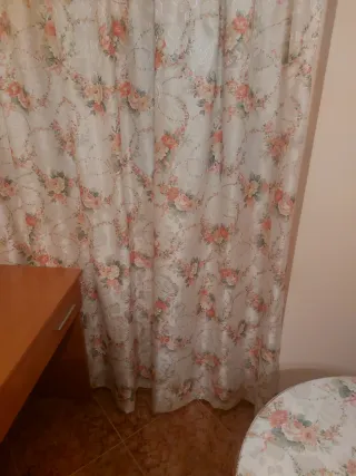 Tende con stampa floreale rosa e bianco