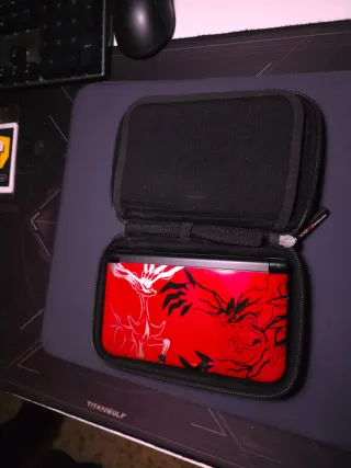 Nintendo 3DS XL Edizione Pokémon Rosso e Nero