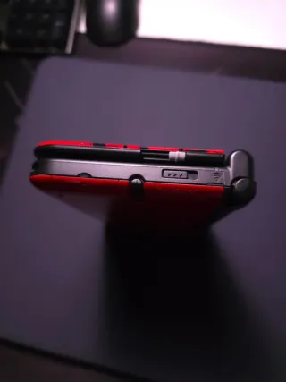 Nintendo 3DS XL Edizione Pokémon Rosso e Nero