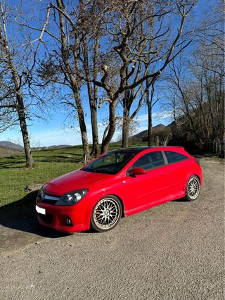 Opel Astra GTC opc