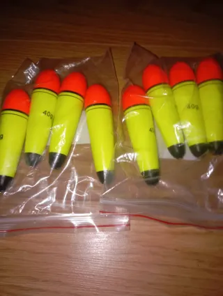 Artículos de pesca variados, lote.