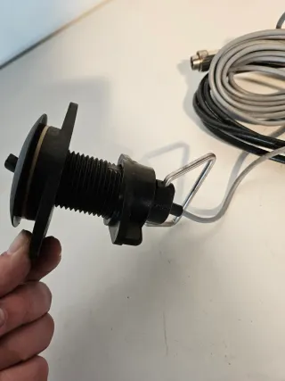 AIRMAR RAYTHEON Trasduttore passante