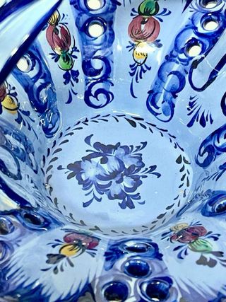 CESTO DE CERÁMICA PORTUGUESA.