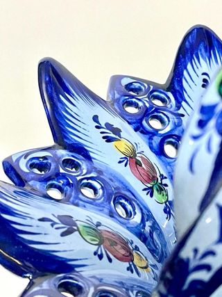 CESTO DE CERÁMICA PORTUGUESA.