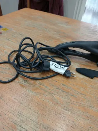 Piastra per capelli Corioliss nera