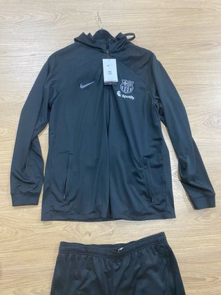 Chándal FC Barcelona Oficial Negro Nuevo a estrena