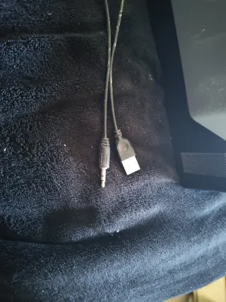 Barra de Sonido HEANTTV Negra y Plateada