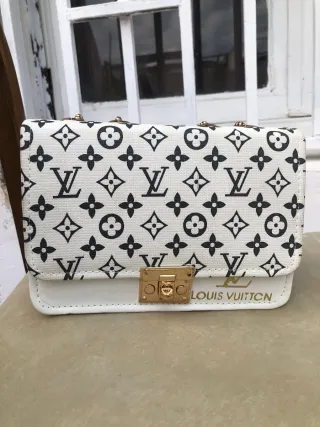 Bolso Louis Vuitton Blanco y Dorado
