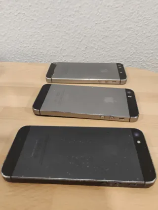 3 iPhones 5 para piezas