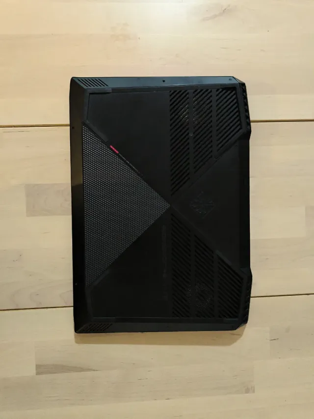 Ordenador HP Omen Negro y Rojo