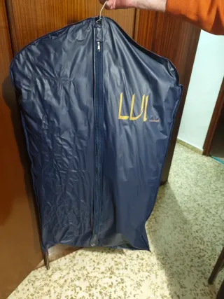 Traje con chaleco negro hombre talla 52