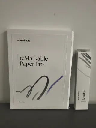 reMarkable Paper Pro con Marker e custodia