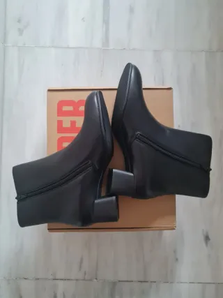 Botines Camper Katie Negros