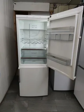 Nevera Siemens 185x70cm A+ no Frost con Garantia