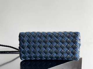 Bottega Veneta Andiamo Bolso Azul Dorado
