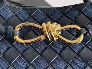 Bottega Veneta Andiamo Bolso Azul Dorado