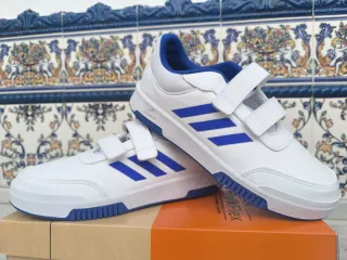 Zapatillas Adidas sin ningún uso