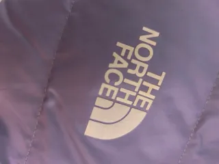 Chaqueta The North Face Morada