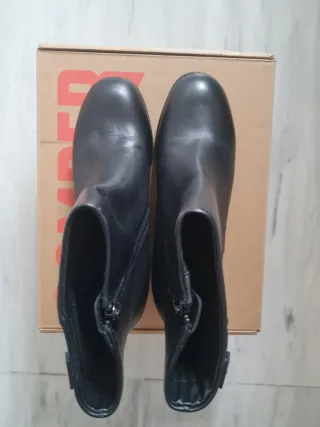 Botines Camper Katie Negros