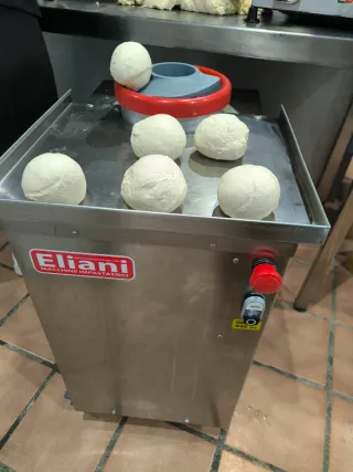 Boleadora de Masa de Pizza