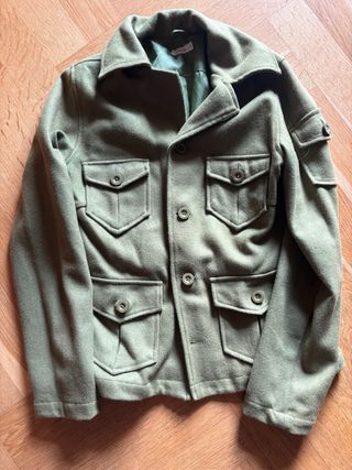 Chaqueta verde militar