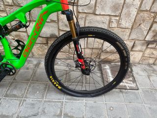Berria Mako Carbono