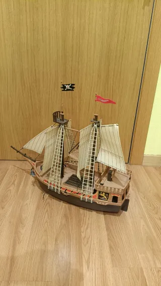 Playmobil 3053 Barco Pirata con Accesorios