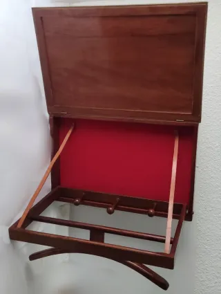 ANTIGUO PERCHERO DE PARED